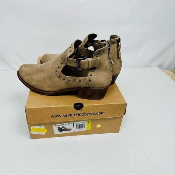 Seven7 Stokley Booties in Stone - Size: 9 - Picture 4 of 7